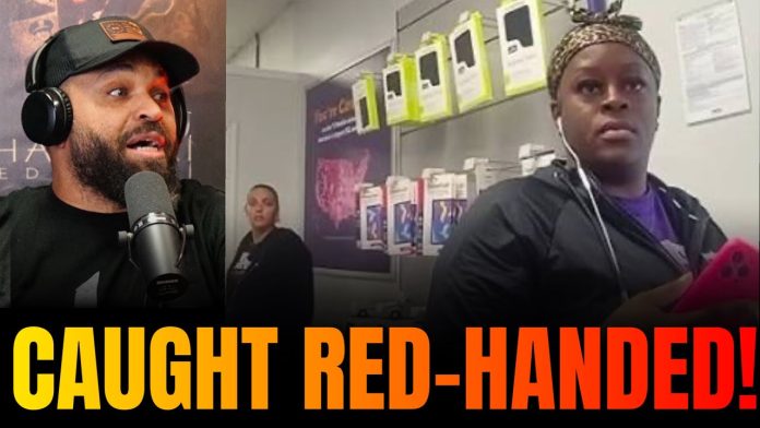 Dumb T-Mobile Employee Sent $400 to Herself from Customer's Phone