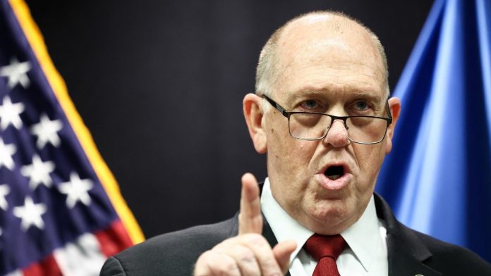 ‘FULL SURRENDER’: Tom Homan Hits Dems with Stunning Order