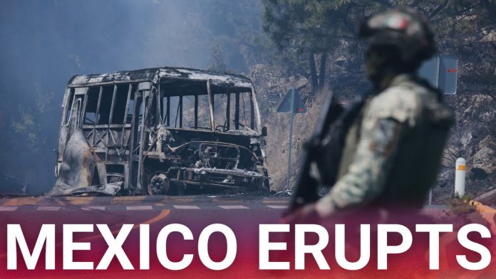 Mexican tourist town erupts into war as cartel clashes with army, foreigners warned to seek shelter